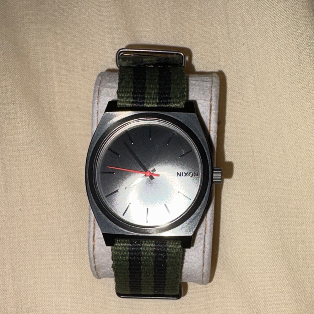 Nixon Time Teller Watch